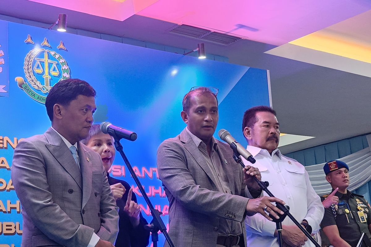 Menkum Pastikan Kajian Ideologi