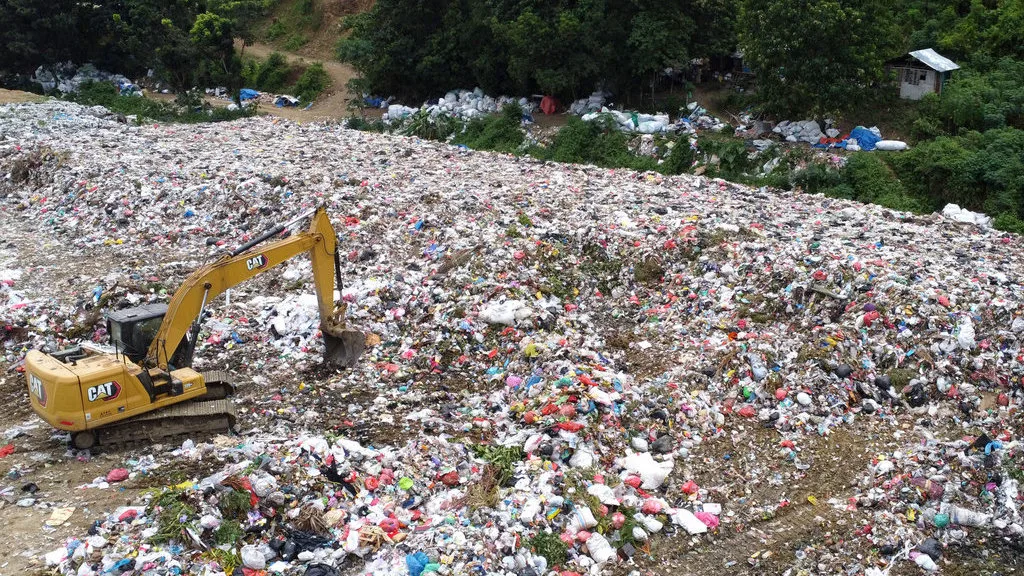 Mengurai Benang Kusut